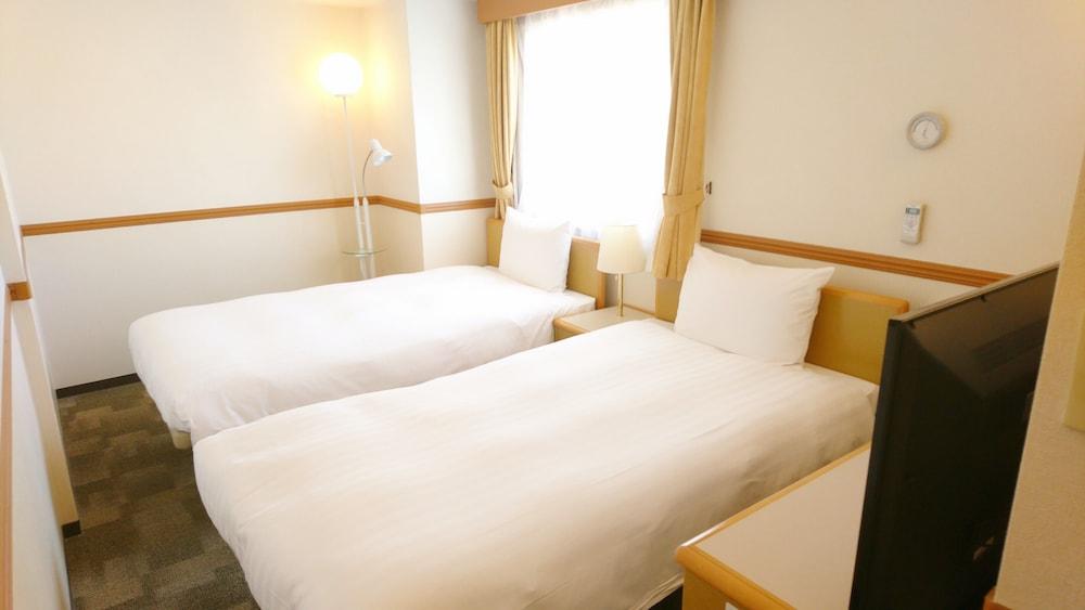 Toyoko Inn Okayama-Eki Nishiguchi Hiroba Экстерьер фото