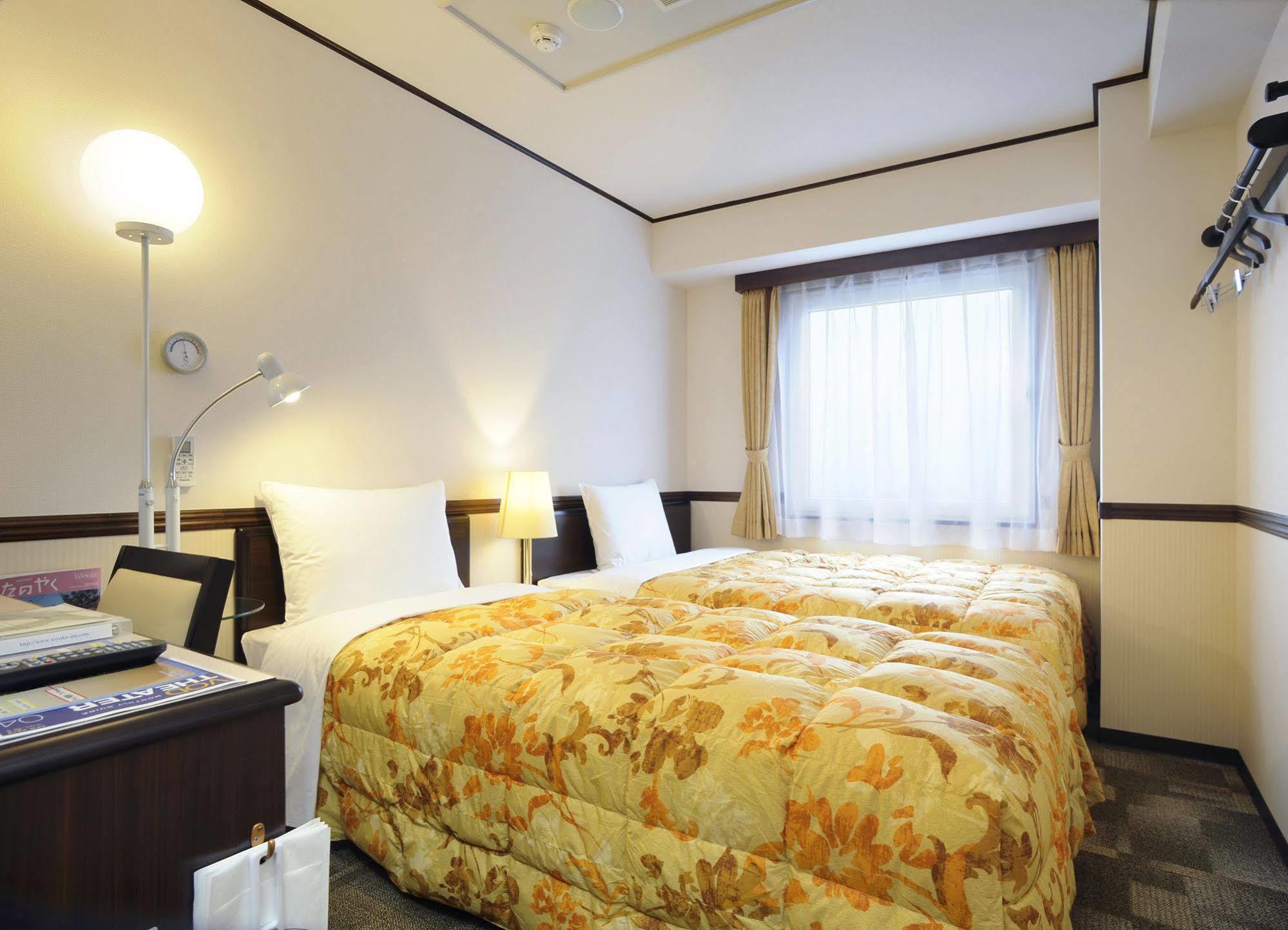 Toyoko Inn Okayama-Eki Nishiguchi Hiroba Экстерьер фото